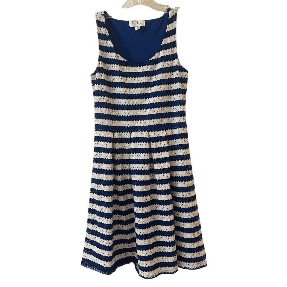 Elle Blue White stripe Eyelet Lined fit flare Sleeveless Dress Size 4
